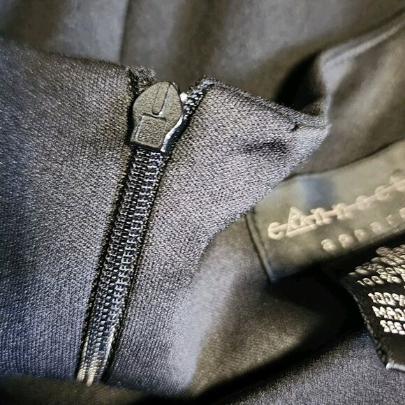 Connected Apparel Jumpsuit Womens Size 6 Solid All Black Cold Shoulder Zip Up - Picture 6 of 6